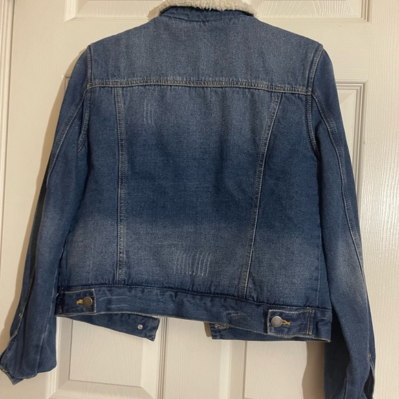 Ashley Vintage Charm Fur lined Jean Jacket. Women’s Medium - Picture 2 of 15